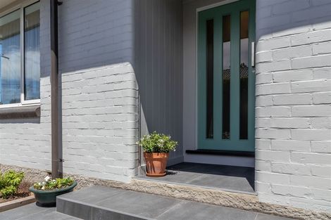 Photo of property in 11 Walnut Avenue, Strowan, Christchurch, 8052