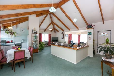 Photo of property in 6 Dillon Drive, Bell Block, New Plymouth, 4312