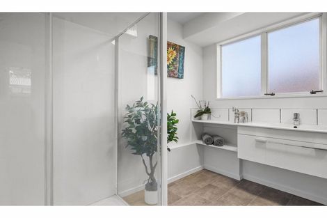 Photo of property in 1/48 Shannon Place, Belfast, Christchurch, 8051