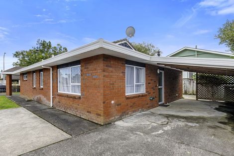Photo of property in 52 Pine Avenue, Ebdentown, Upper Hutt, 5018