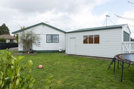 Photo of property in 1 Penney Green, Nawton, Hamilton, 3200