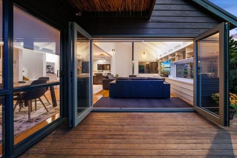 Photo of property in 128a Mellons Bay Road, Mellons Bay, Auckland, 2014