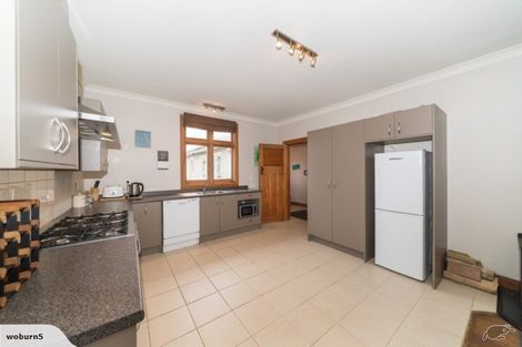 Photo of property in 33 Thomson Street, West End, Palmerston North, 4412
