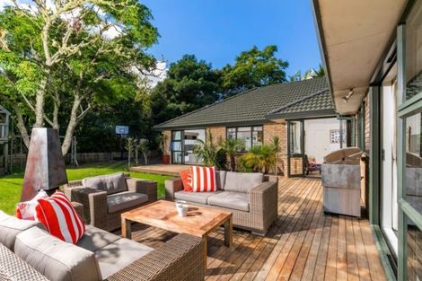 Photo of property in 29 Almond Grove, Greenhithe, Auckland, 0632