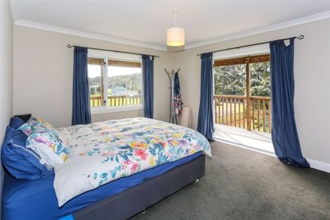 Photo of property in 17 Kohanga Road, Te Kohanga, Tuakau, 2693
