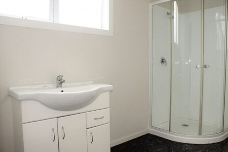 Photo of property in 82-84 Queen Street, Westport, 7825