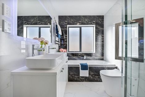 Photo of property in 24 Matahae Drive, Flat Bush, Auckland, 2019