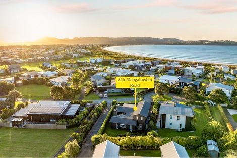 Photo of property in 255 Mangatawhiri Road, Omaha, Warkworth, 0986