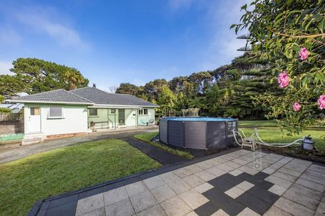 Photo of property in 380 Muriwai Road, Waimauku, 0881