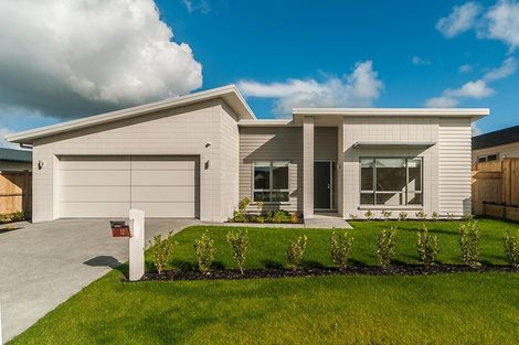 Photo of property in 12 Kaimanawa Road, Karaka, Papakura, 2113