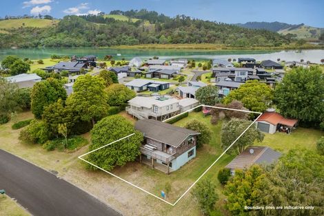 Photo of property in 43 Oyster Drive, Cooks Beach, Whitianga, 3591