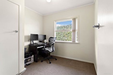 Photo of property in 1/58 Pupuke Road, Hillcrest, Auckland, 0627
