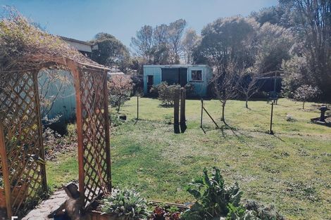 Photo of property in 7 Greenfield Street, Hector, 7822