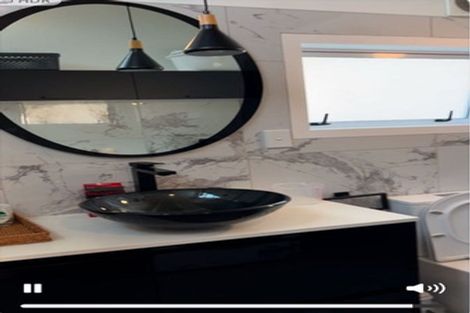 Photo of property in 47a Taikata Road, Te Atatu Peninsula, Auckland, 0610