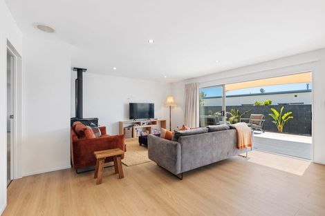 Photo of property in 130a Wairau Road, Oakura, 4314