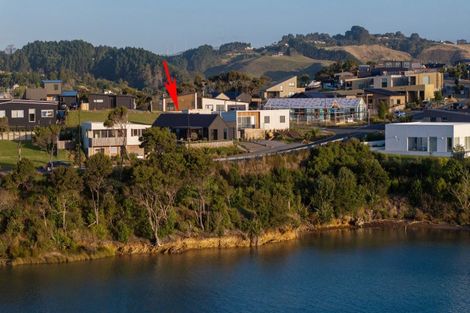 Photo of property in 13 Rangitahi Road, Raglan, 3225