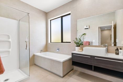 Photo of property in 9 Motukaraka Drive, Beachlands, Auckland, 2018