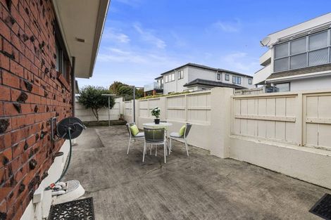 Photo of property in 76a Highland Park Drive, Highland Park, Auckland, 2010