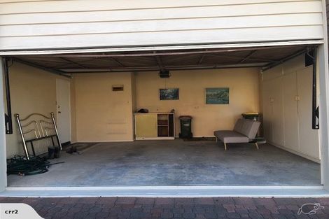 Photo of property in 10 Wilmington Place, Forrest Hill, Auckland, 0620