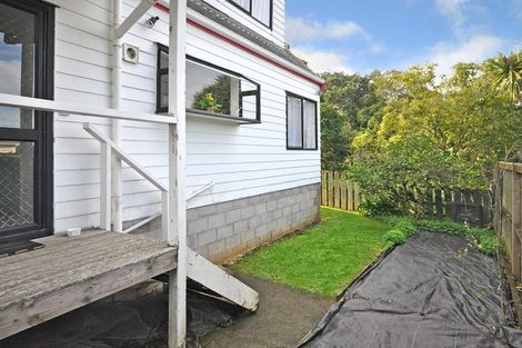 Photo of property in 2/37 Reeves Road, Pakuranga, Auckland, 2010