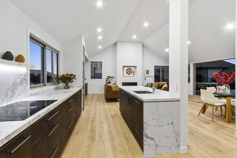 Photo of property in 2/43 Princes Street, Northcote Point, Auckland, 0627