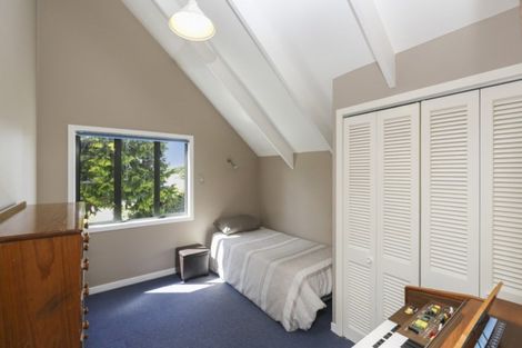 Photo of property in 162a Mangorei Road, Merrilands, New Plymouth, 4312