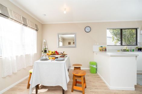 Photo of property in 17b Cromwell Drive, Fitzroy, Hamilton, 3206