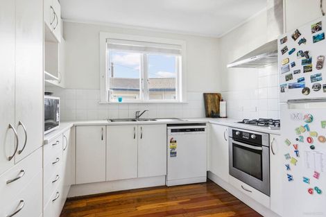 Photo of property in 237 Sturges Road, Henderson, Auckland, 0612