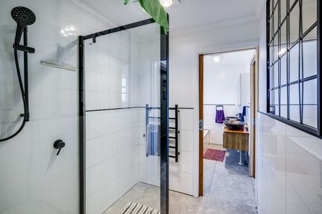 Photo of property in 1107 Willowpark Road North, Mayfair, Hastings, 4122