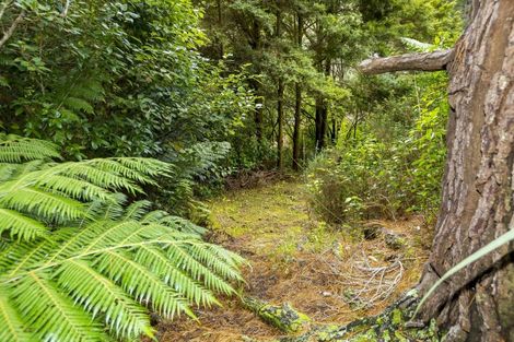 Photo of property in 144 Pinehaven Road, Pinehaven, Upper Hutt, 5019