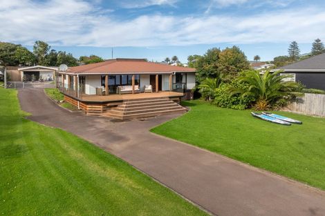 Photo of property in 23 Cliff Street, Raglan, 3225