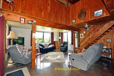 Photo of property in 318 Franklin Road, Paparoa, 0571