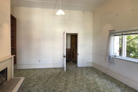 Photo of property in 18 Talavera Terrace, Kelburn, Wellington, 6012