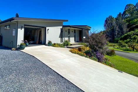 Photo of property in 13 Pohutukawa Place, Pohara, Takaka, 7183