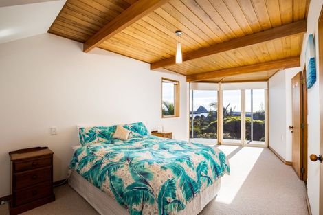 Photo of property in 50 Whiteley Street, Moturoa, New Plymouth, 4310