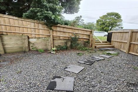 Photo of property in 1/9 Donovan Avenue, Massey, Auckland, 0614