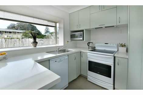 Photo of property in 2/31 Alice Avenue, Orewa, 0931