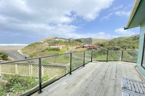 Photo of property in 23 Ocean View Terrace, Baylys Beach, Dargaville, 0377