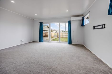 Photo of property in 21 President Avenue, Papakura, 2110
