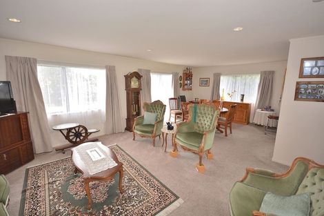 Photo of property in 125 Queens Road, Waikanae Beach, Waikanae, 5036