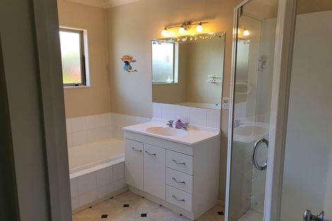 Photo of property in 9 Loveridge Place, Morrinsville, 3300