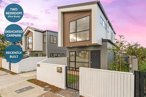 Photo of property in 1/113 Flanshaw Road, Te Atatu South, Auckland, 0610