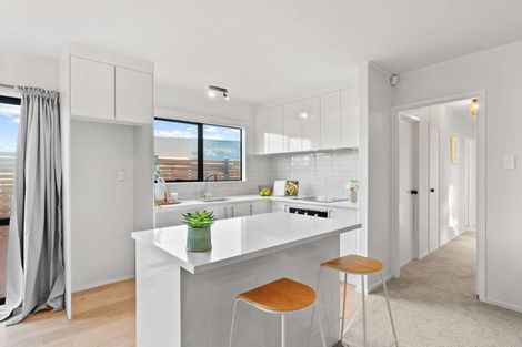 Photo of property in 91 Templeton Place, Clendon Park, Auckland, 2103