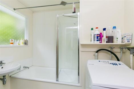 Photo of property in 19a Collier Avenue, Karori, Wellington, 6012