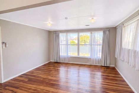 Photo of property in 4 Jackson Avenue, Highbury, Palmerston North, 4412