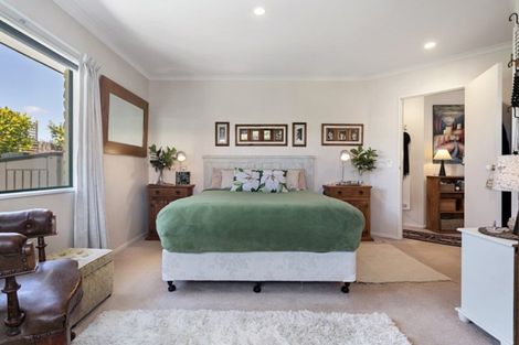 Photo of property in 2/30 Fairview Terrace, Waipahihi, Taupo, 3330