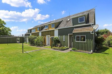 Photo of property in 100 Lake Road, Koutu, Rotorua, 3010