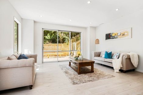 Photo of property in 29 Corricvale Way, Northcross, Auckland, 0630