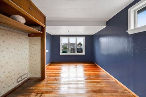 Photo of property in 85 Collins Street, Hawera, 4610