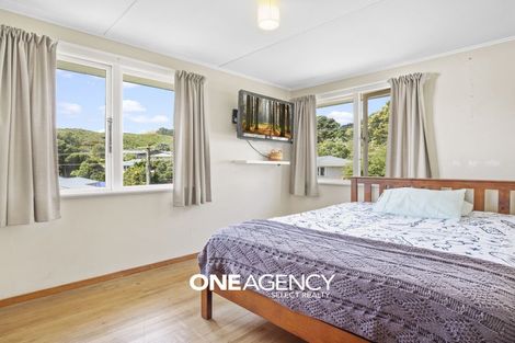Photo of property in 151 Sievers Grove, Cannons Creek, Porirua, 5024